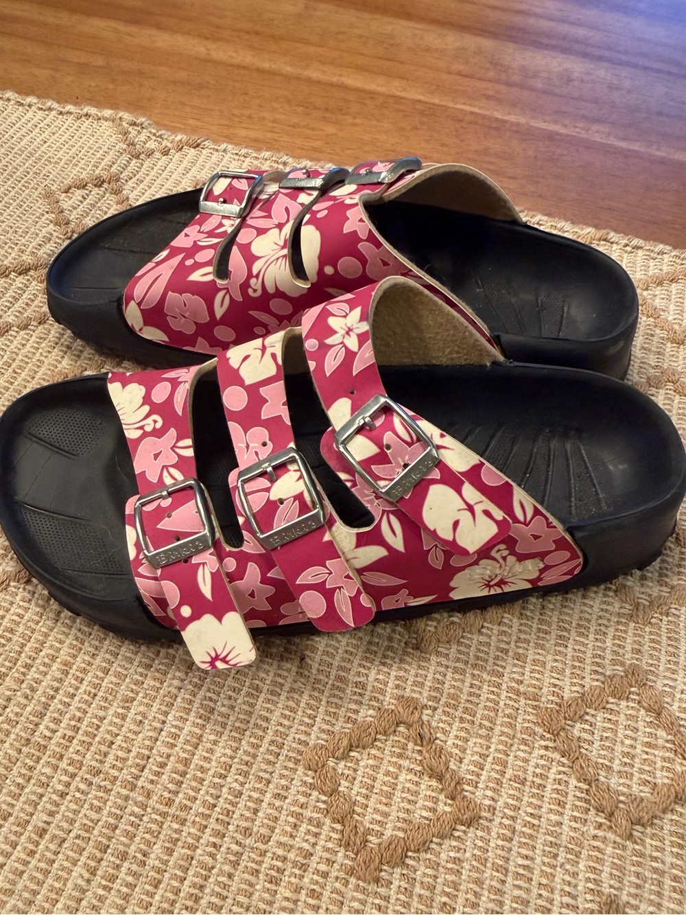 Birkenstock Birki's with pink Hawaii flower pattern size 8 - Picture 6 of 6